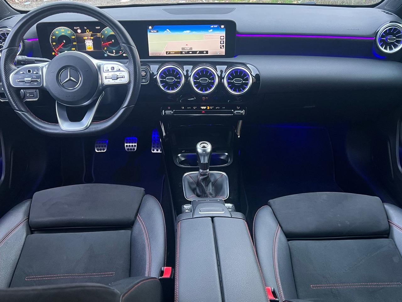 Mercedes-Benz A 200 AMG Line Premium A 200 #9772