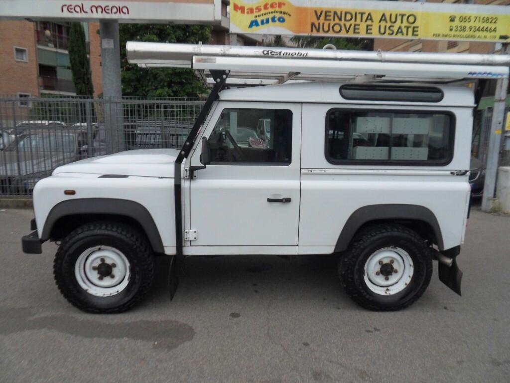 Land Rover Defender 90 2.2 TD4 Station Wagon N1