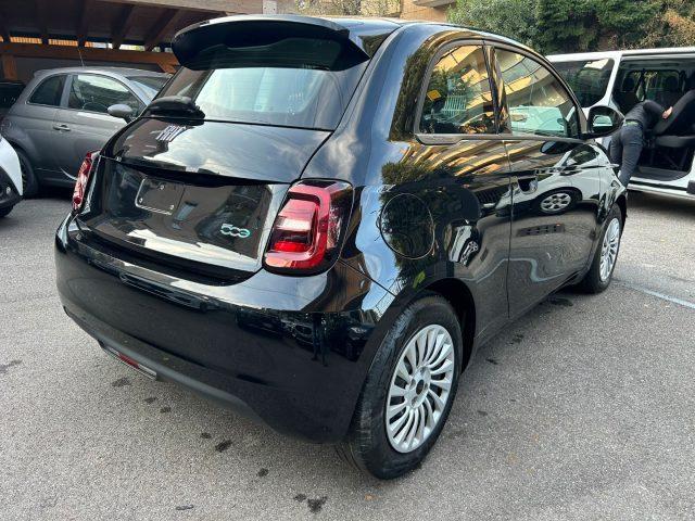 FIAT 500e Action Berlina 23,65 kWh