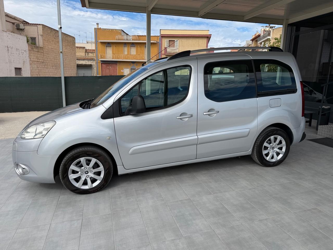 Peugeot Partner Tepee 1.6 HDi 92CV Outdoor