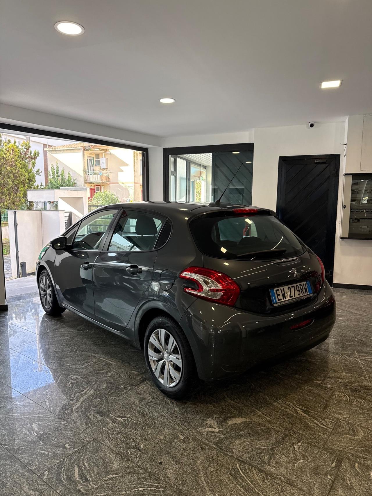 Peugeot 208 1.2 VTi 82 CV 5 porte Allure