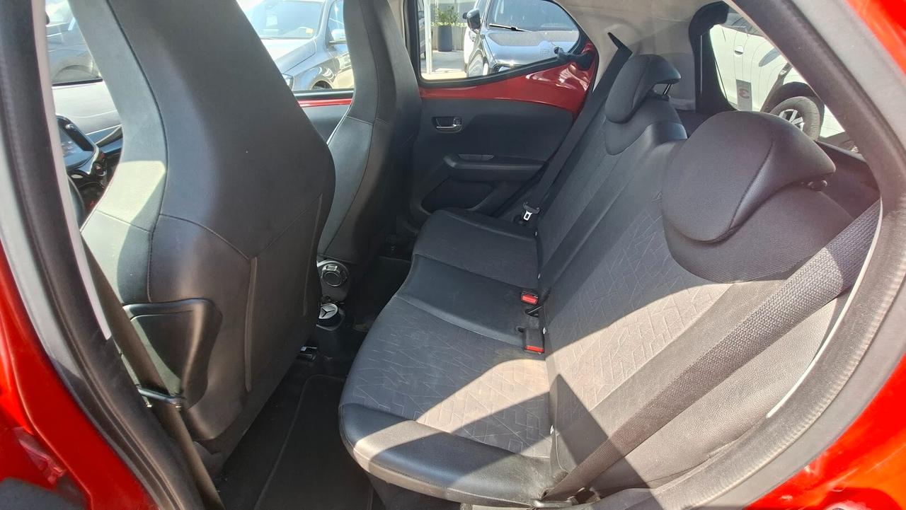Toyota Aygo Connect 1.0 VVT-i 72 CV 5 porte x-cool MMT