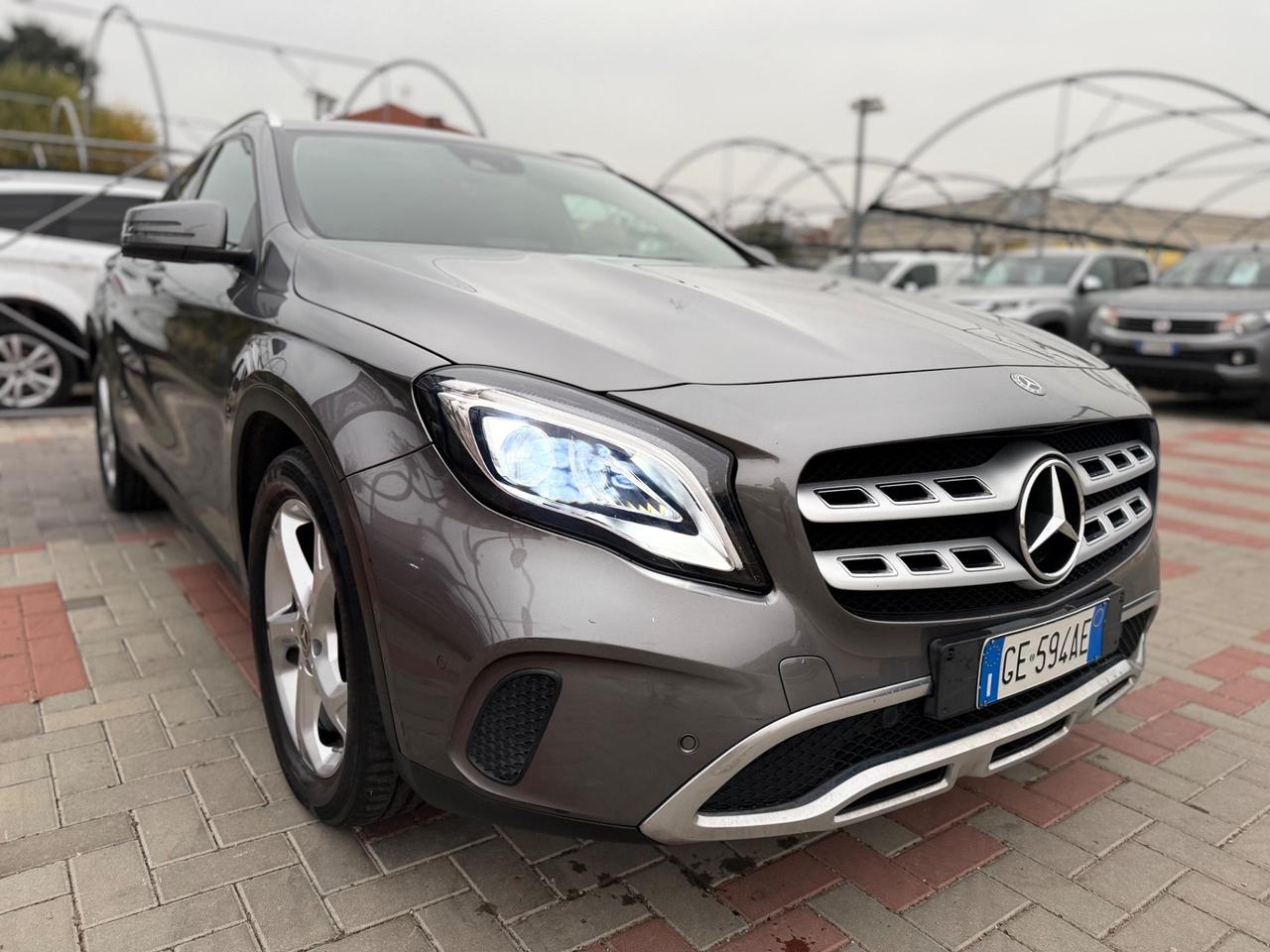 Mercedes-benz GLA 180 Premium EURO6