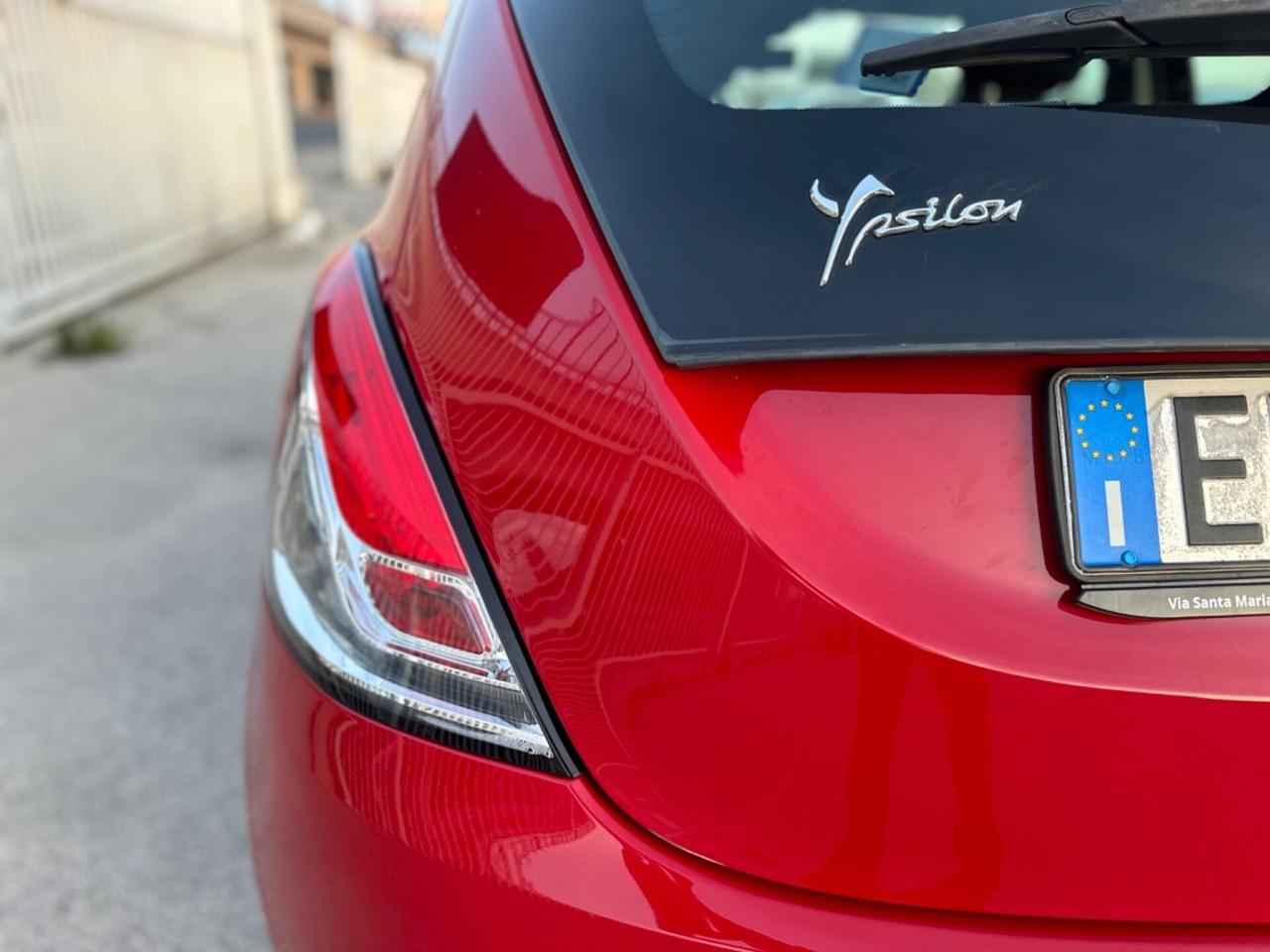 Lancia Ypsilon 1.2 69 CV S&S Silver 83.000 KM