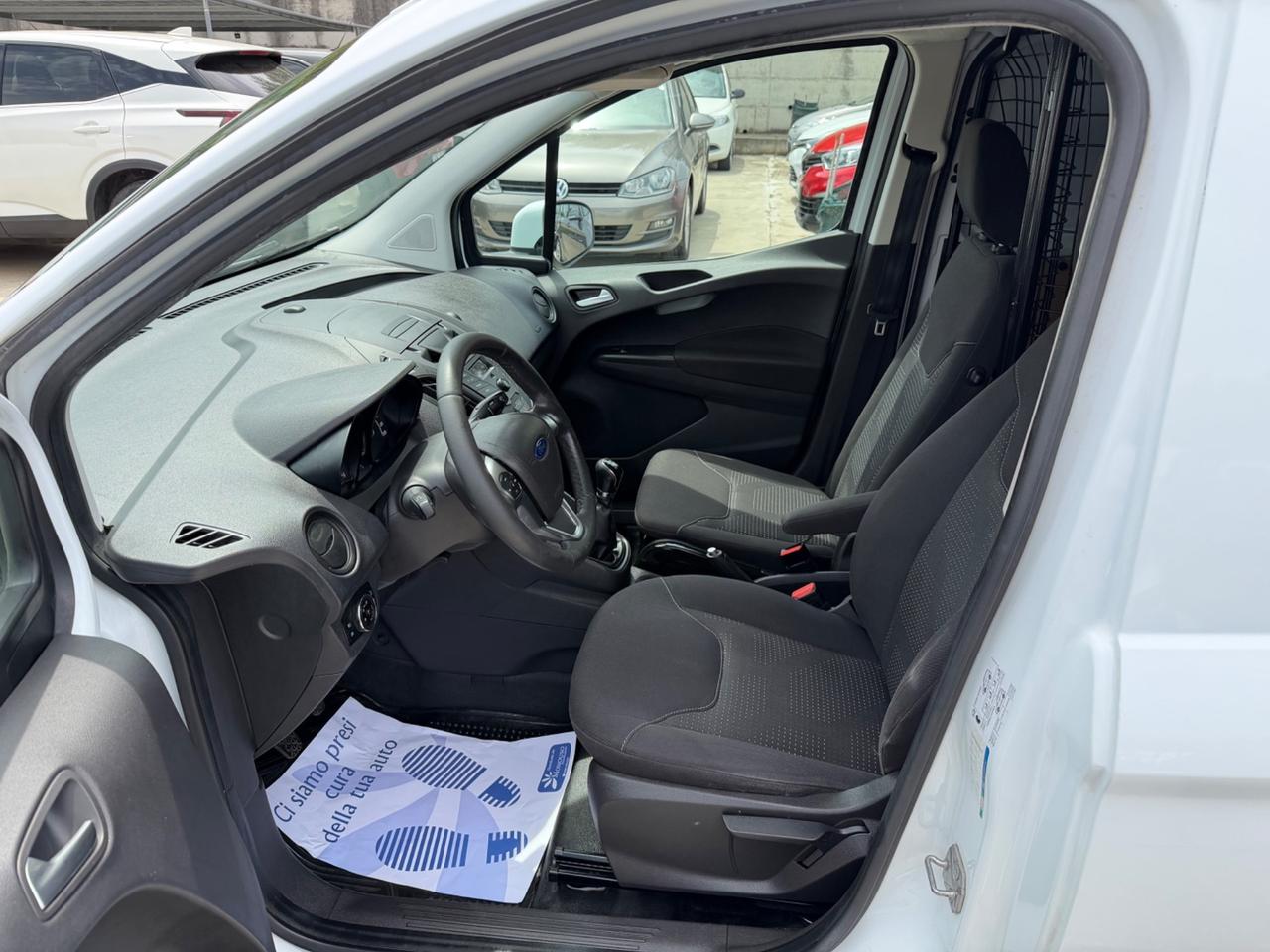 Ford Transit Courier 1.5 TDCi 75CV Van Entry