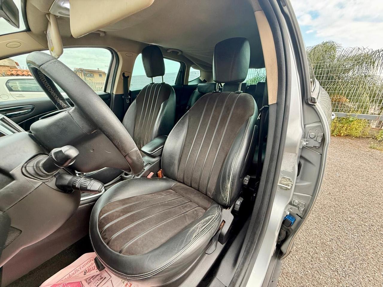 Lancia Delta 1.6 MJT Platino