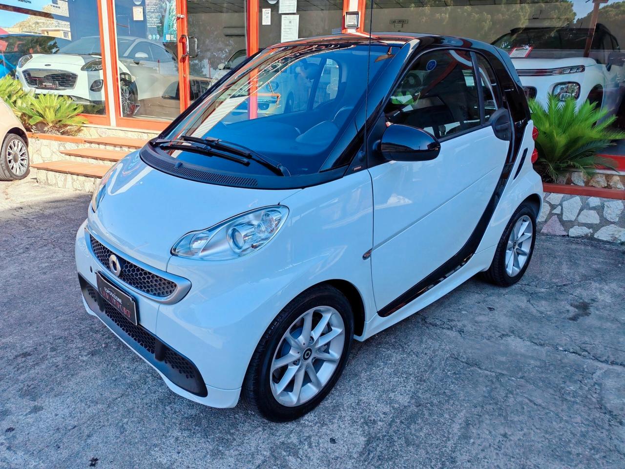 Smart ForTwo 1,0 benzina 09/2012 Cv70