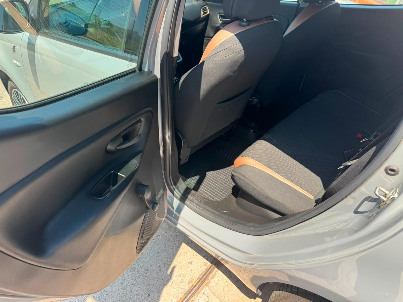 Lancia Ypsilon 1.2 GPL Alberta Ferretti