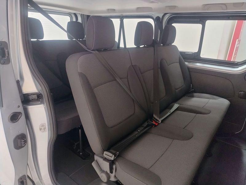 Nissan Primastar Primastar Bus L2 2.0 dCi 150CV N-Connecta 9 posti IVA ESCLUSA