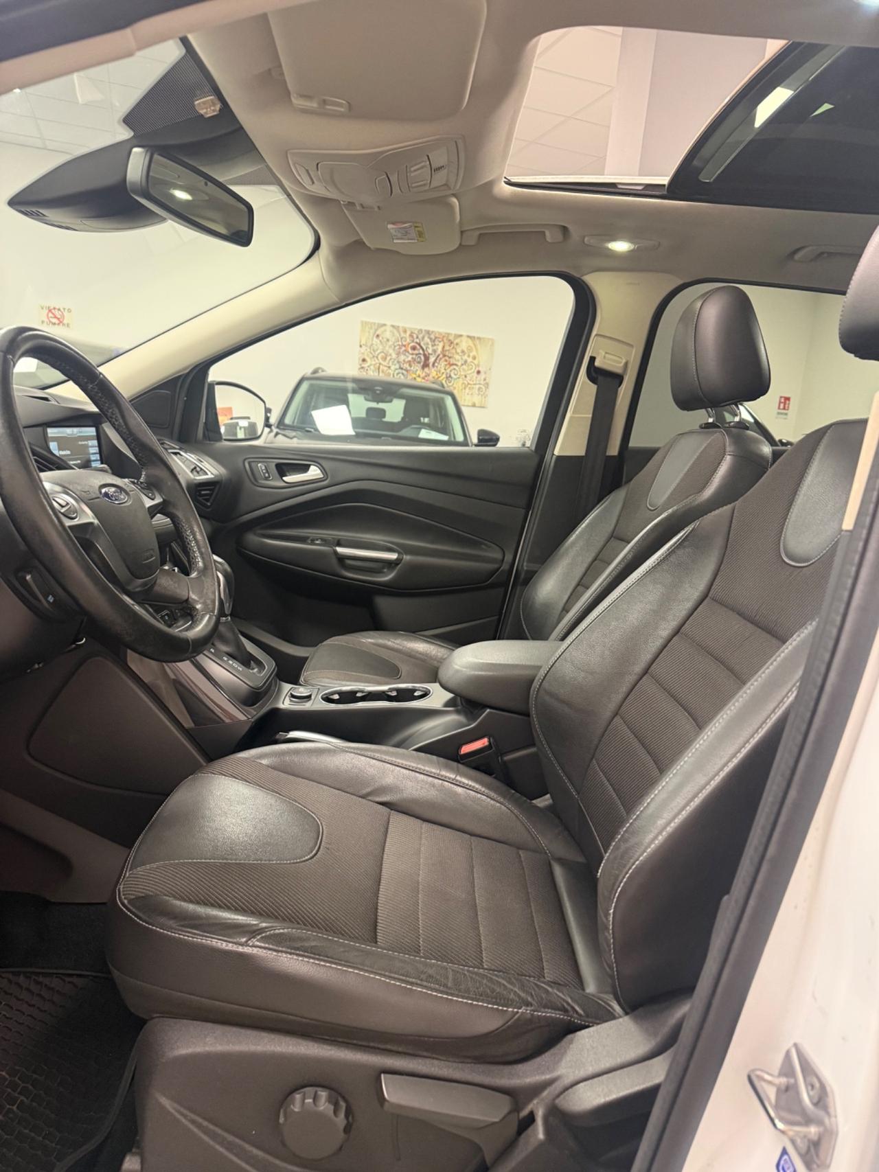 Ford Kuga 2.0 TDCI 150 CV S&S 4WD Powershift Titanium