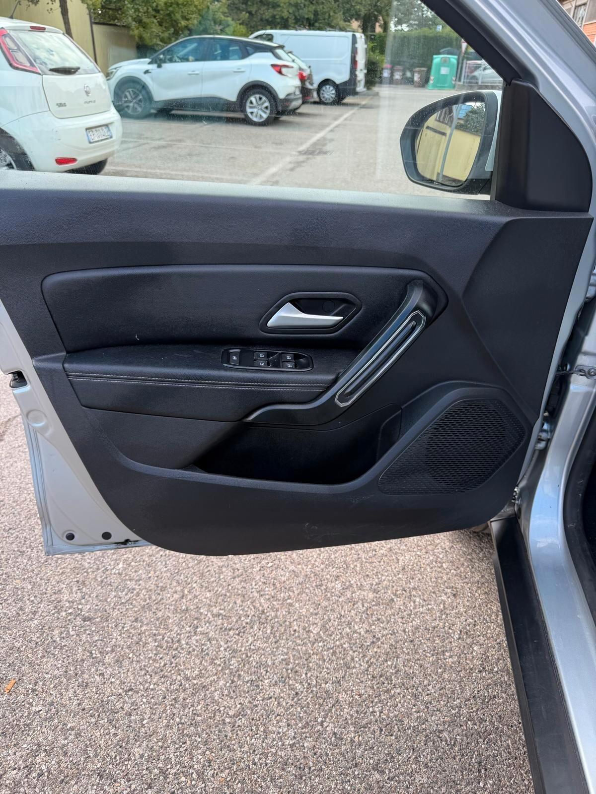Dacia Duster 1.0 tce Gpl - NAV. - NEOP. - 12 MESI DI GARANZIA -
