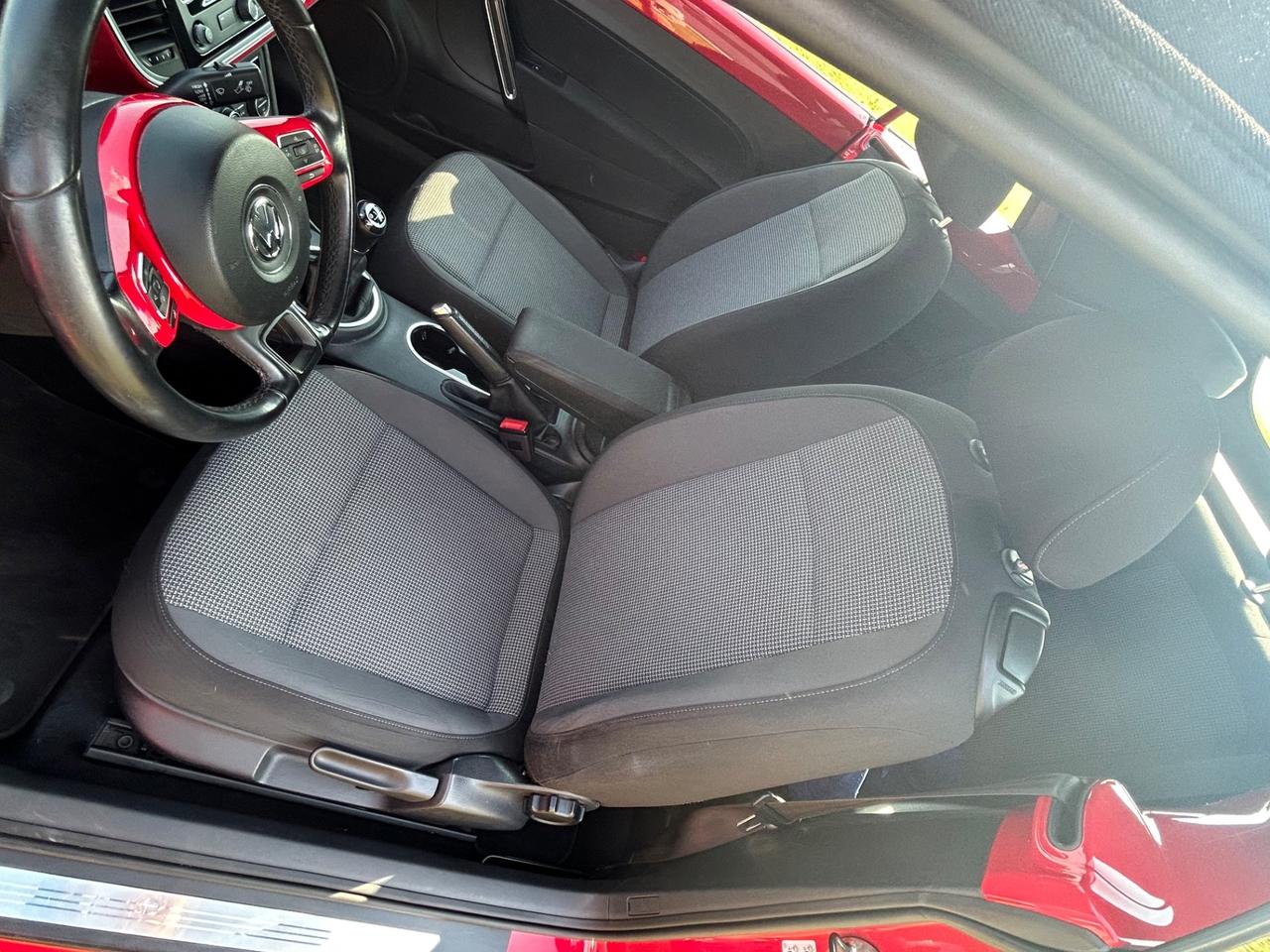 Volkswagen Maggiolino Cabriolet 1.6 TDI 105cv VINTAGE