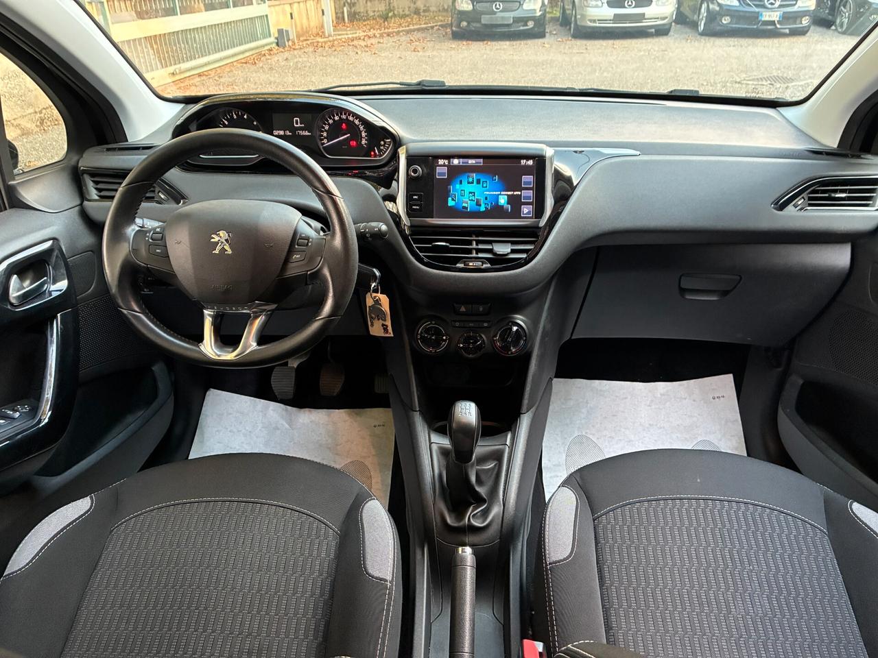 PEUGEOT 208 SOLO 29.813KM