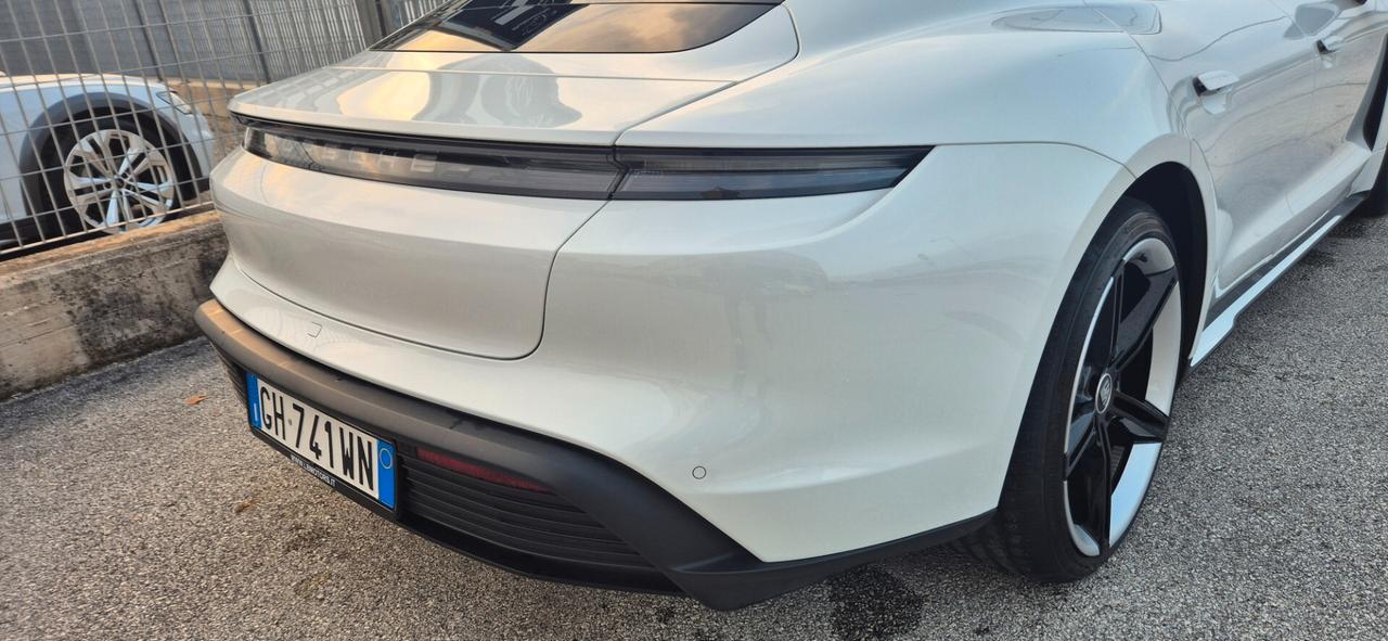 Porsche Taycan Turbo Electric