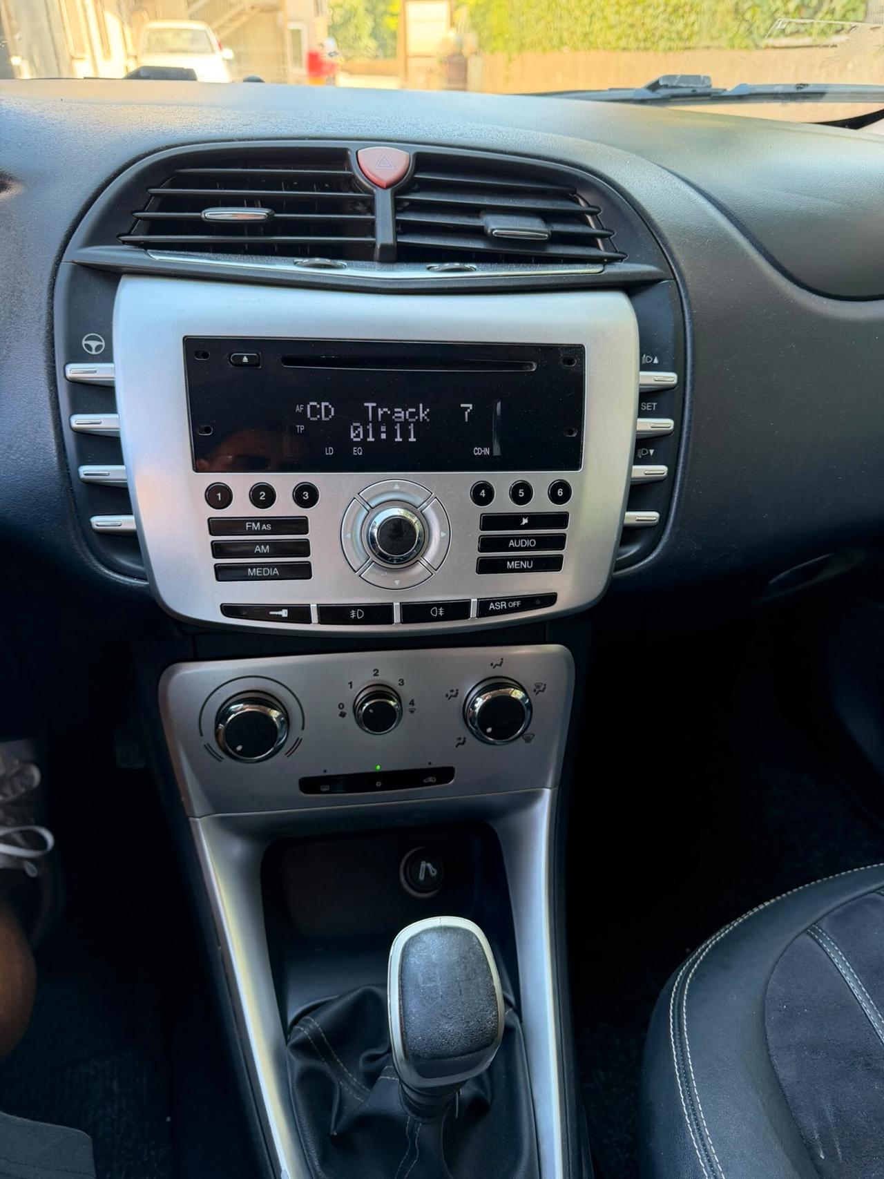 Lancia Delta 1.6 MJT DPF Silver