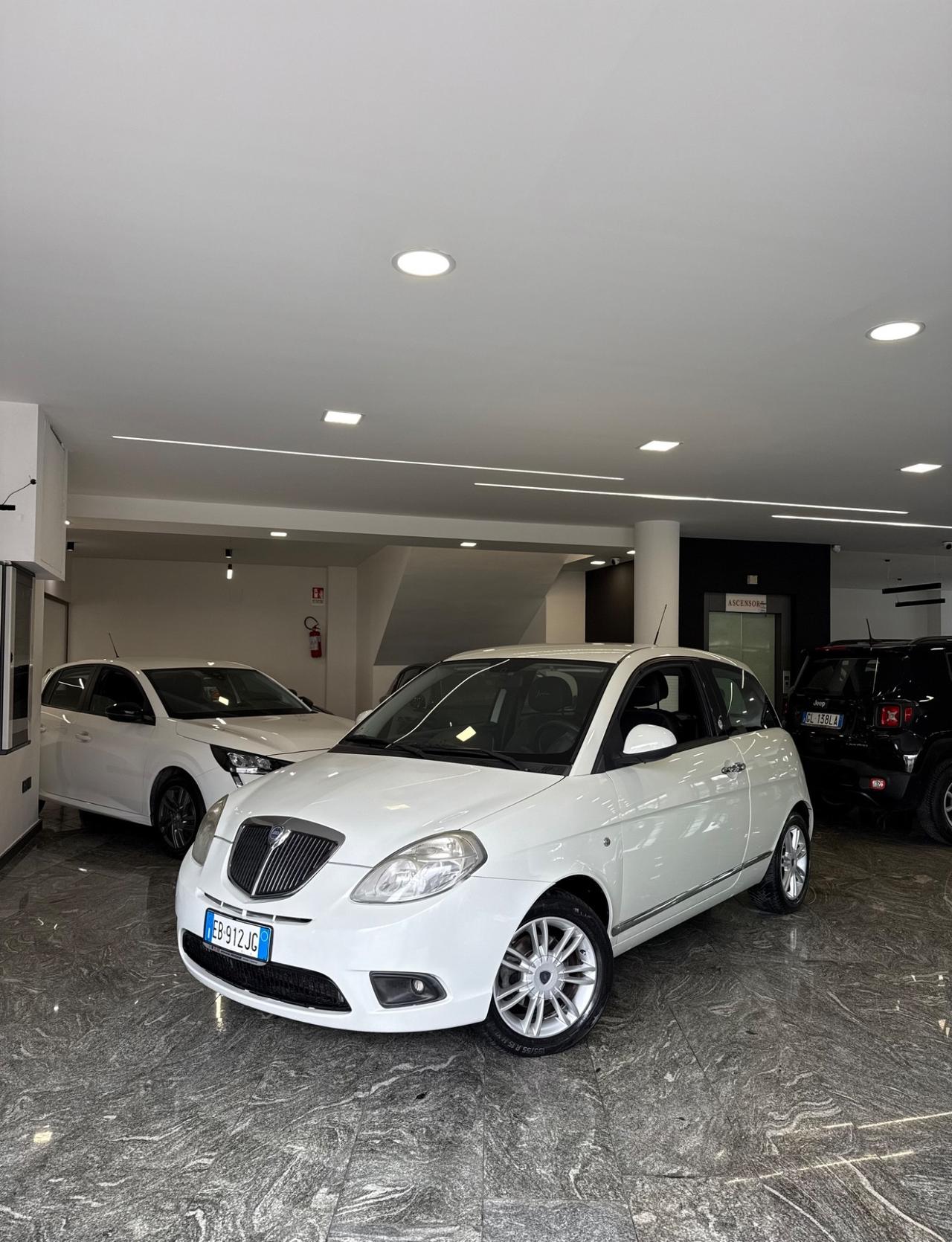 Lancia Ypsilon 1.4 E-Collection Ecochic GPL