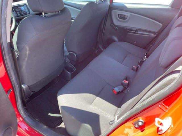 TOYOTA Yaris 1.0 BENZ 72 CV 5 porte Cool ADATTA A NEOPATENTATI