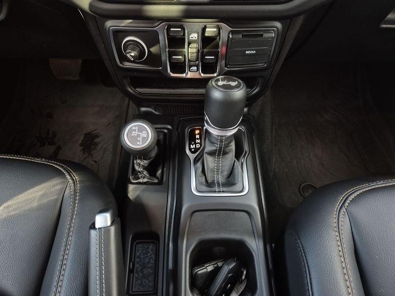 Jeep Wrangler Unlimited 2.0 turbo Sahara auto