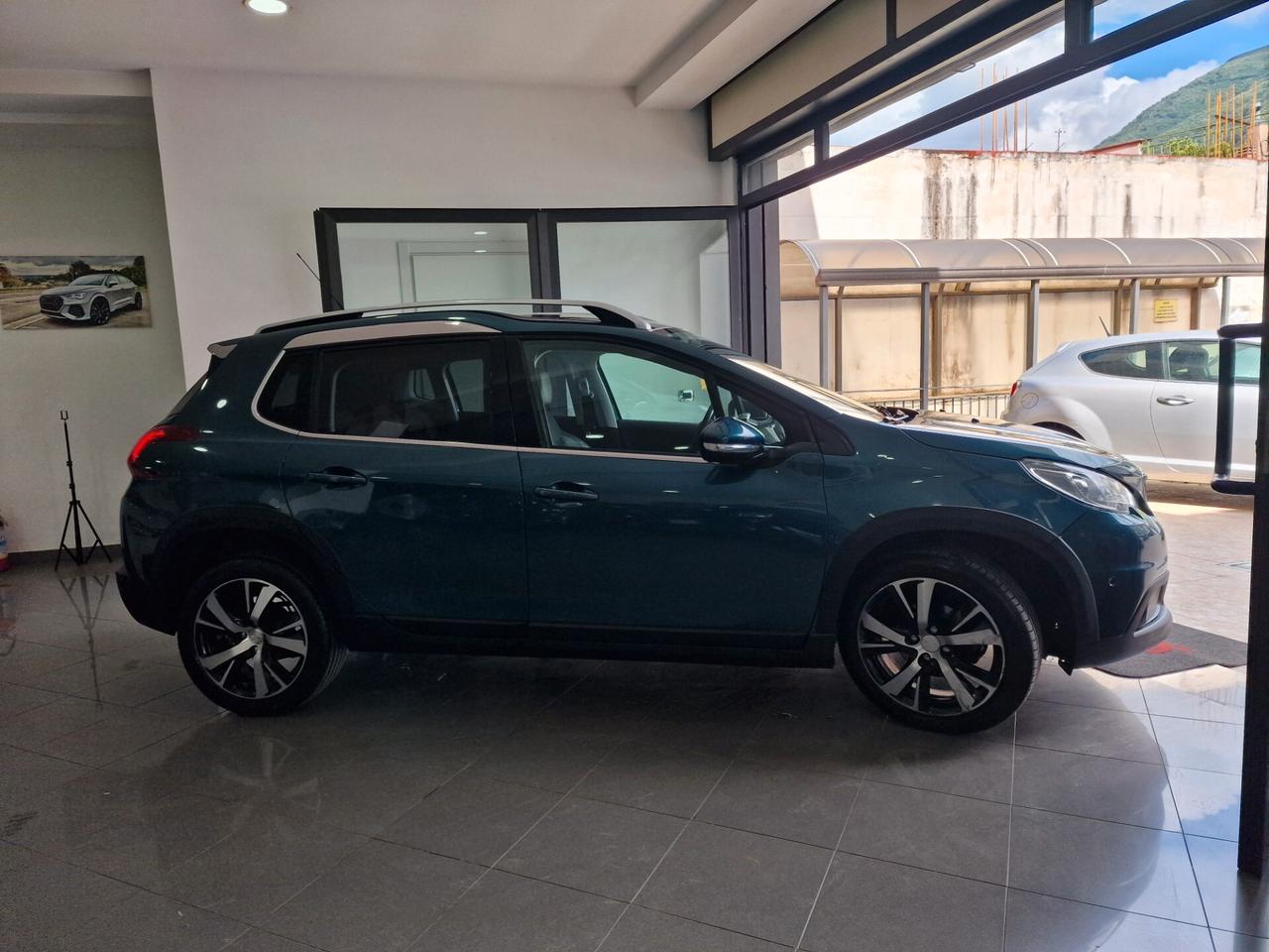 Peugeot 2008 BlueHDi 100 Allure