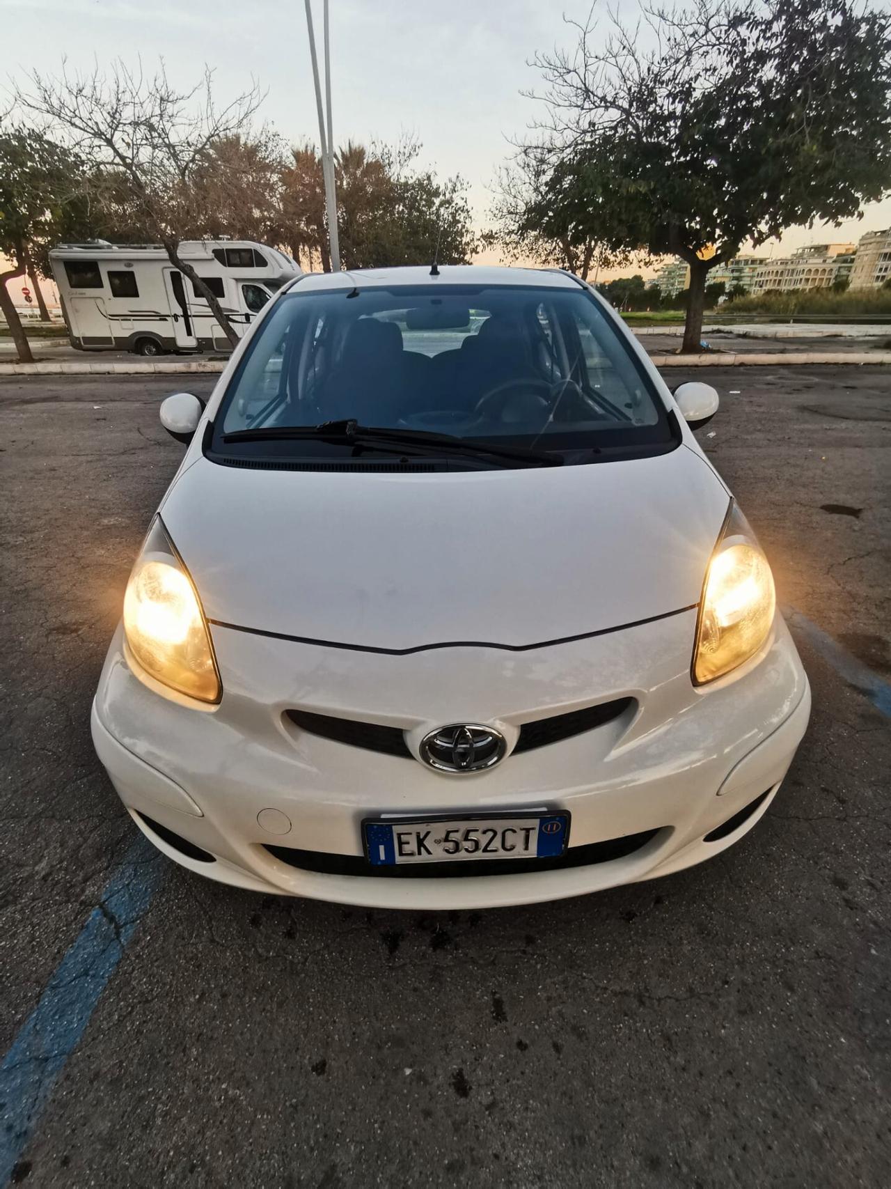 Toyota Aygo 1.0 12V VVT-i 5P. SOL MMT solo km109000