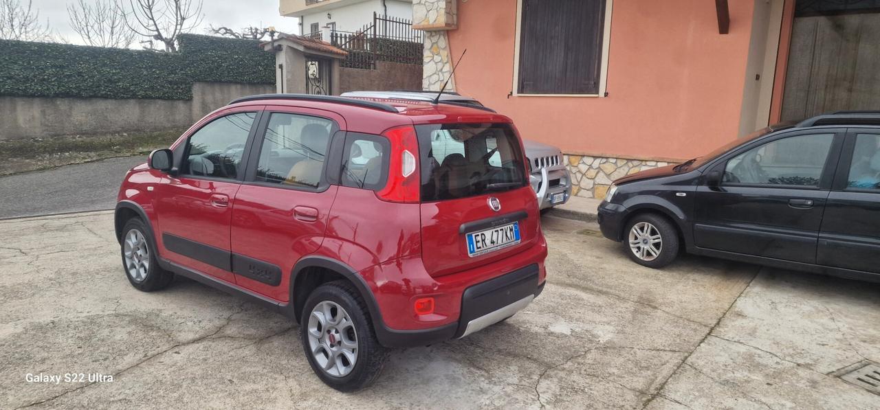 Fiat Panda 1.3 MJT 16V DPF 4x4 Climbing