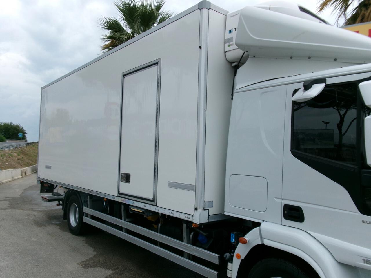 Iveco EUROCARGO 160/28 E6 FRIGO+PEDANA FRC 08/2027 16 PEDANE 280000 KM