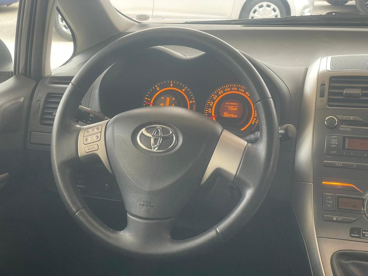 Toyota Auris 1.4 D-4D 5 porte Sol