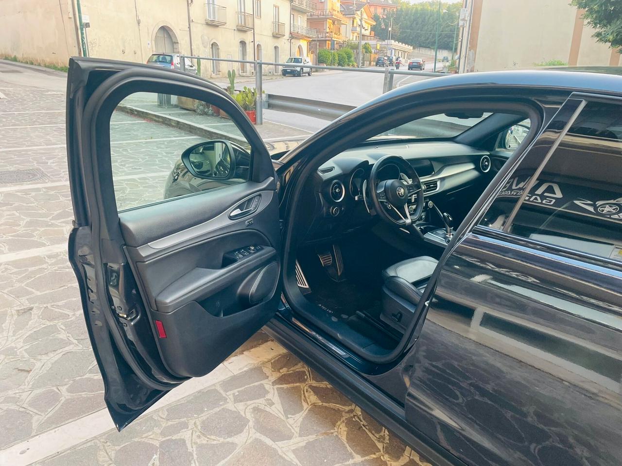 Alfa Romeo Stelvio 2.2 Turbodiesel 210 CV AT8 Q4 Sport Edition Black