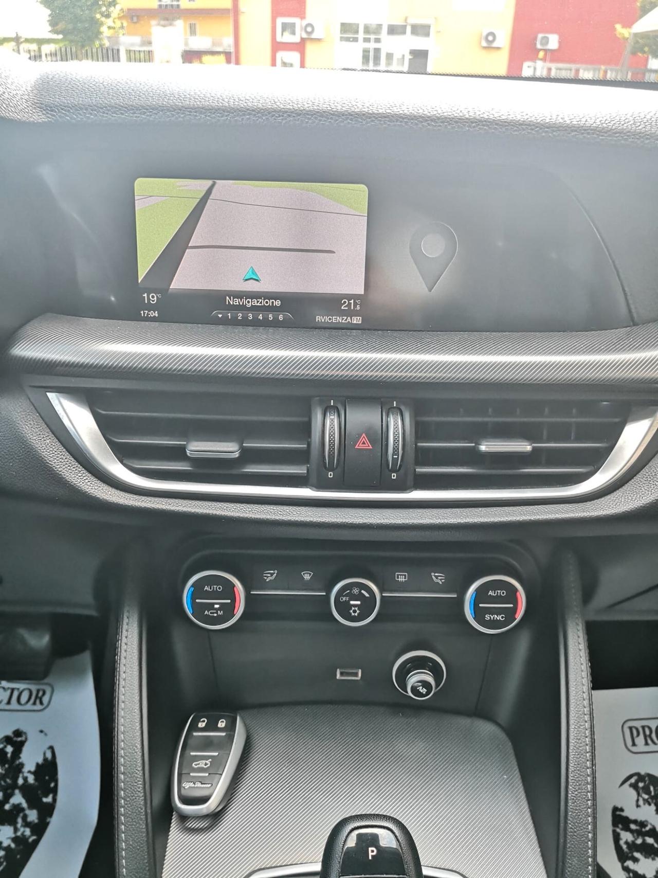 Alfa Romeo Stelvio 2.2 Turbodiesel 210 CV AT8 Q4 ***TELECAMERA***