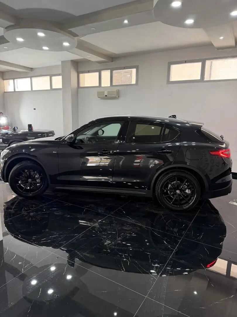 Alfa Romeo Stelvio 2.2 Turbodiesel 210 CV AT8 Q4 B-Tech
