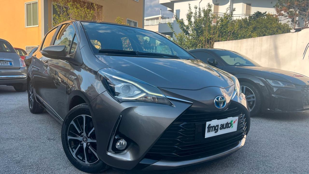 Toyota Yaris 1.5 Hybrid 5 porte Lounge Automatica