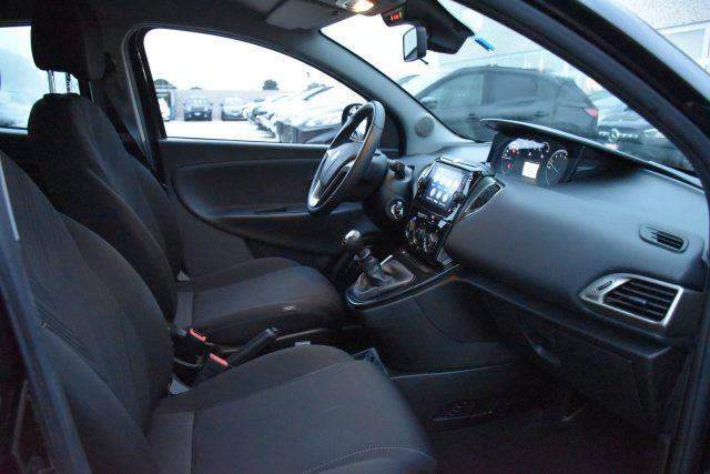 LANCIA Ypsilon 1.0 FireFly 5 porte S&S Hybrid Gold