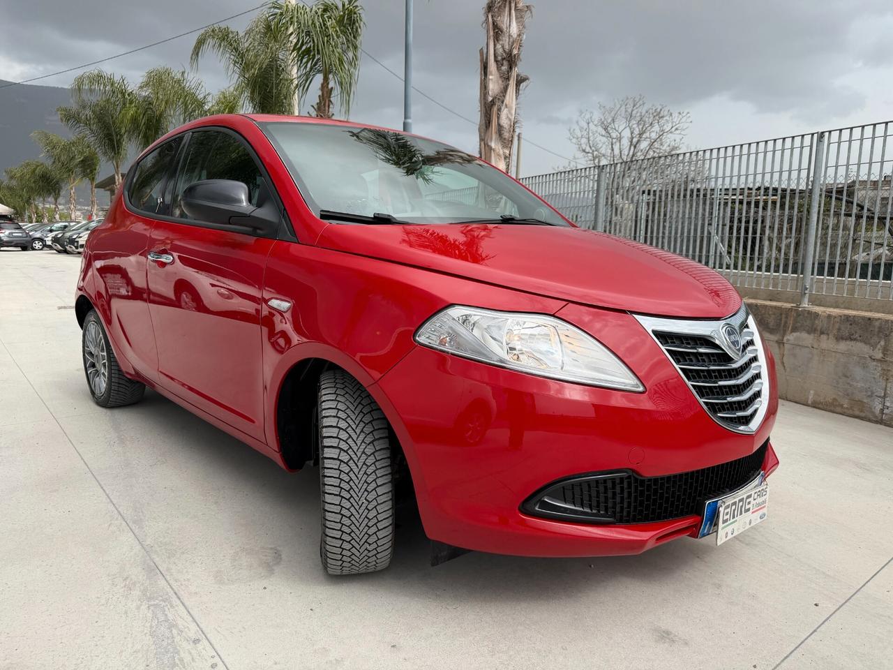 LANCIA YPSILON ANNO 2013 1.3 MJT 95 CV