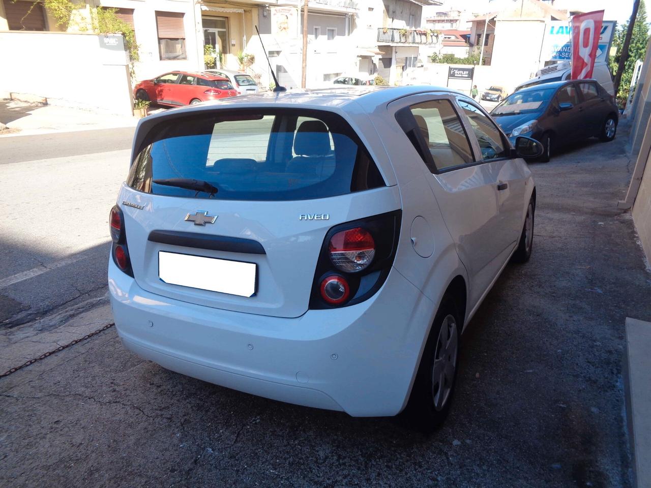 Chevrolet Aveo 1.2 70CV 5 porte (Neopatentati)