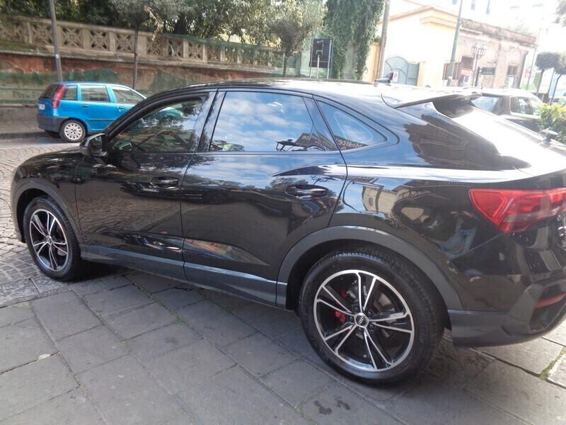 Audi Q3 SPB 35 TDI S tronic Total BLACK