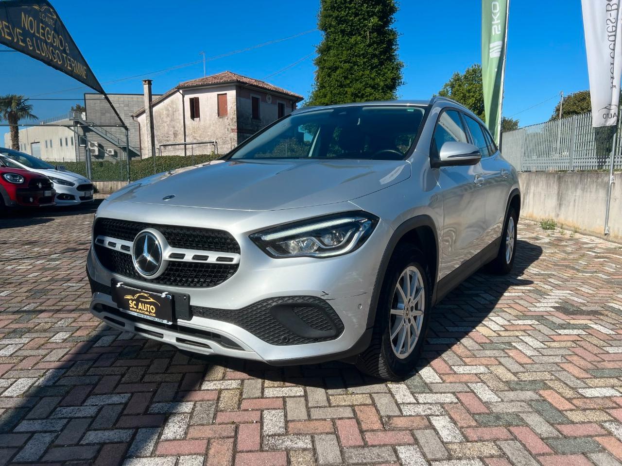 Mercedes GLA 200 d Business Extra auto
