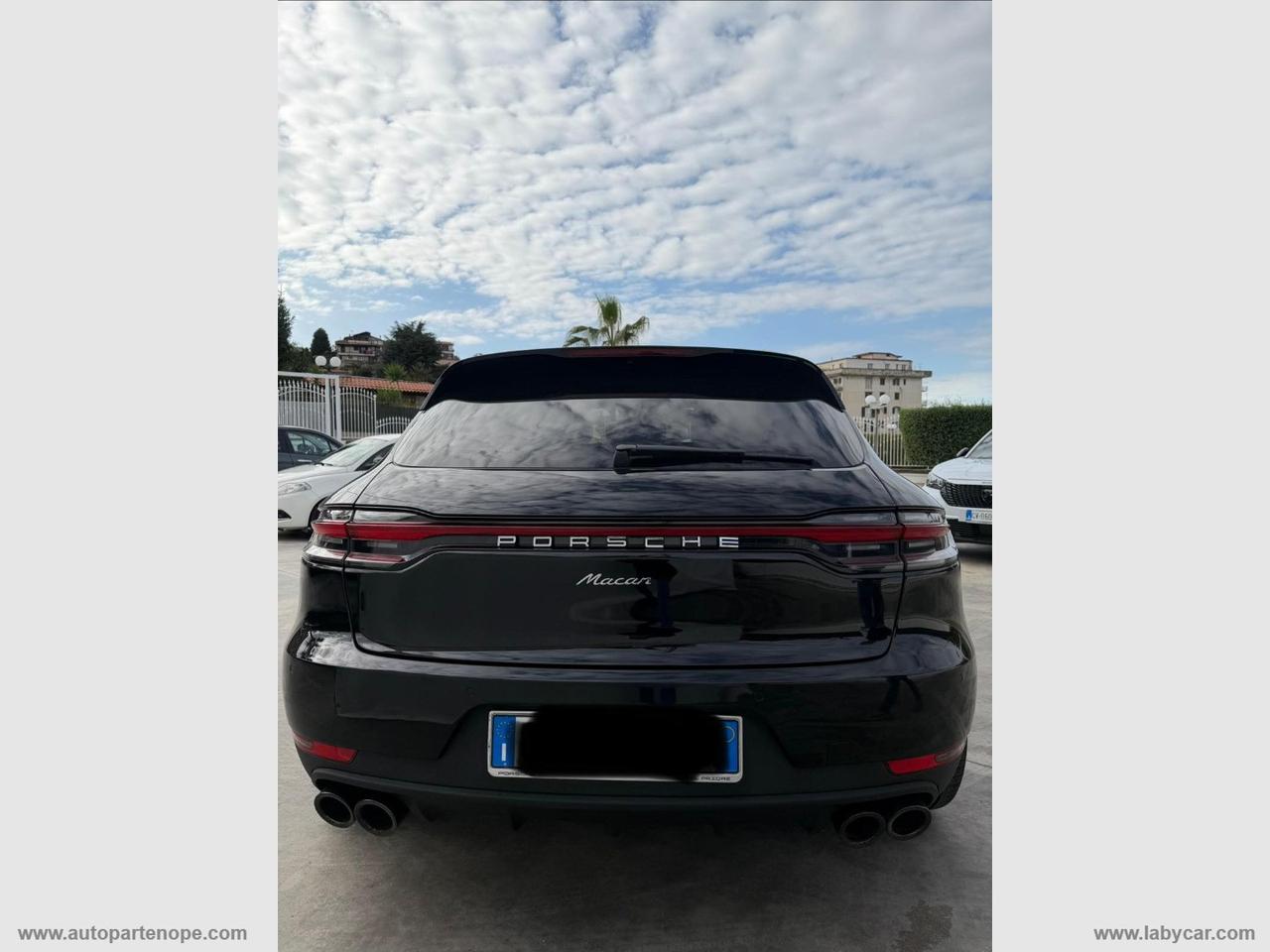 PORSCHE Macan 2.0