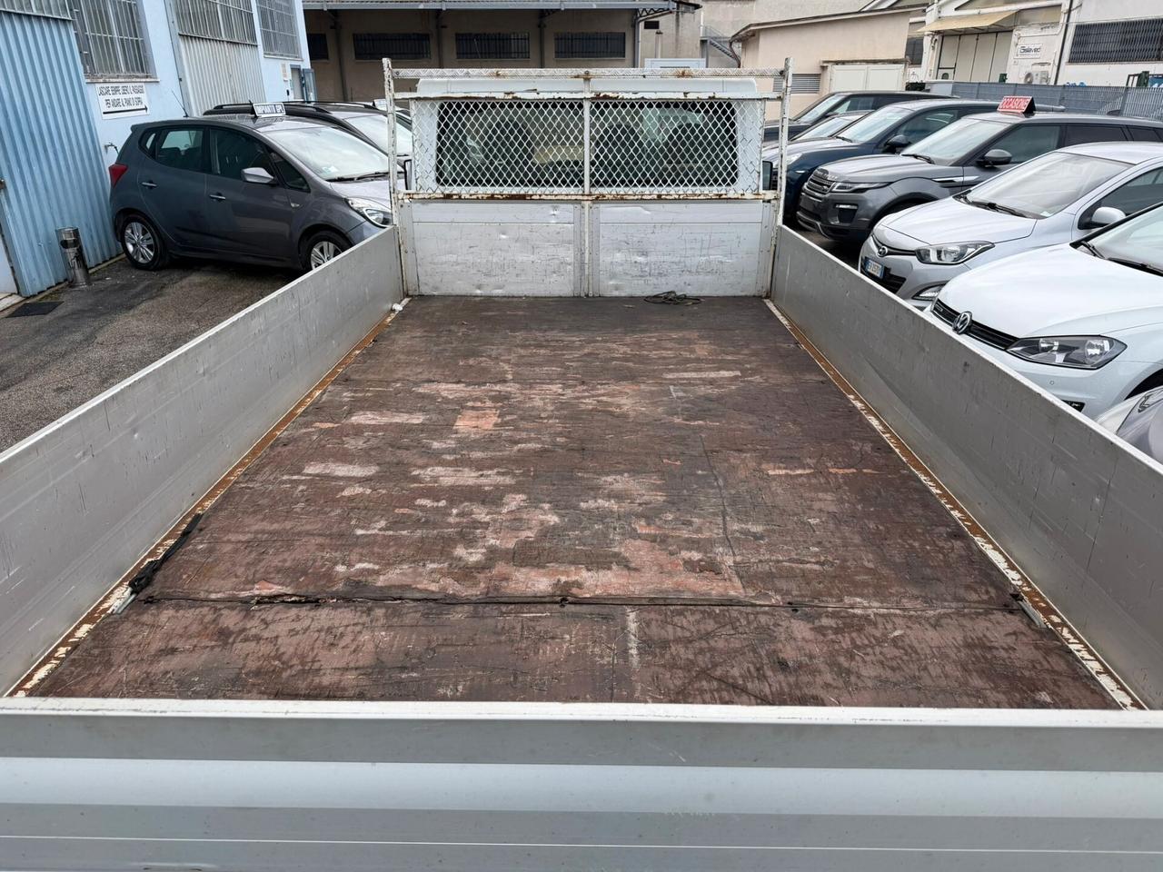 Ford Transit 2.4D CASSONATO 2011