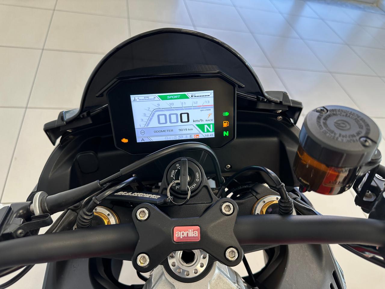 Aprilia Tuono V4 1100 FACTORY - 2022