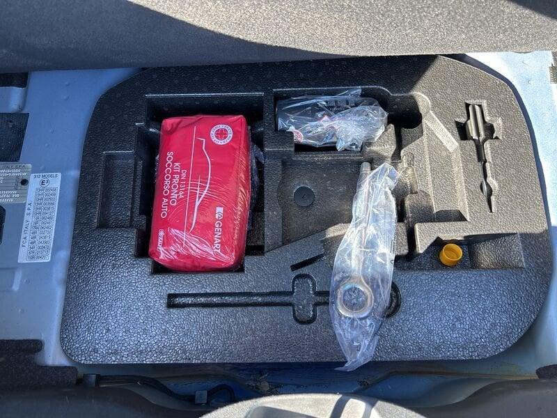 Abarth 595 2016 1.4 t-jet Monster Energy Yamaha 165cv