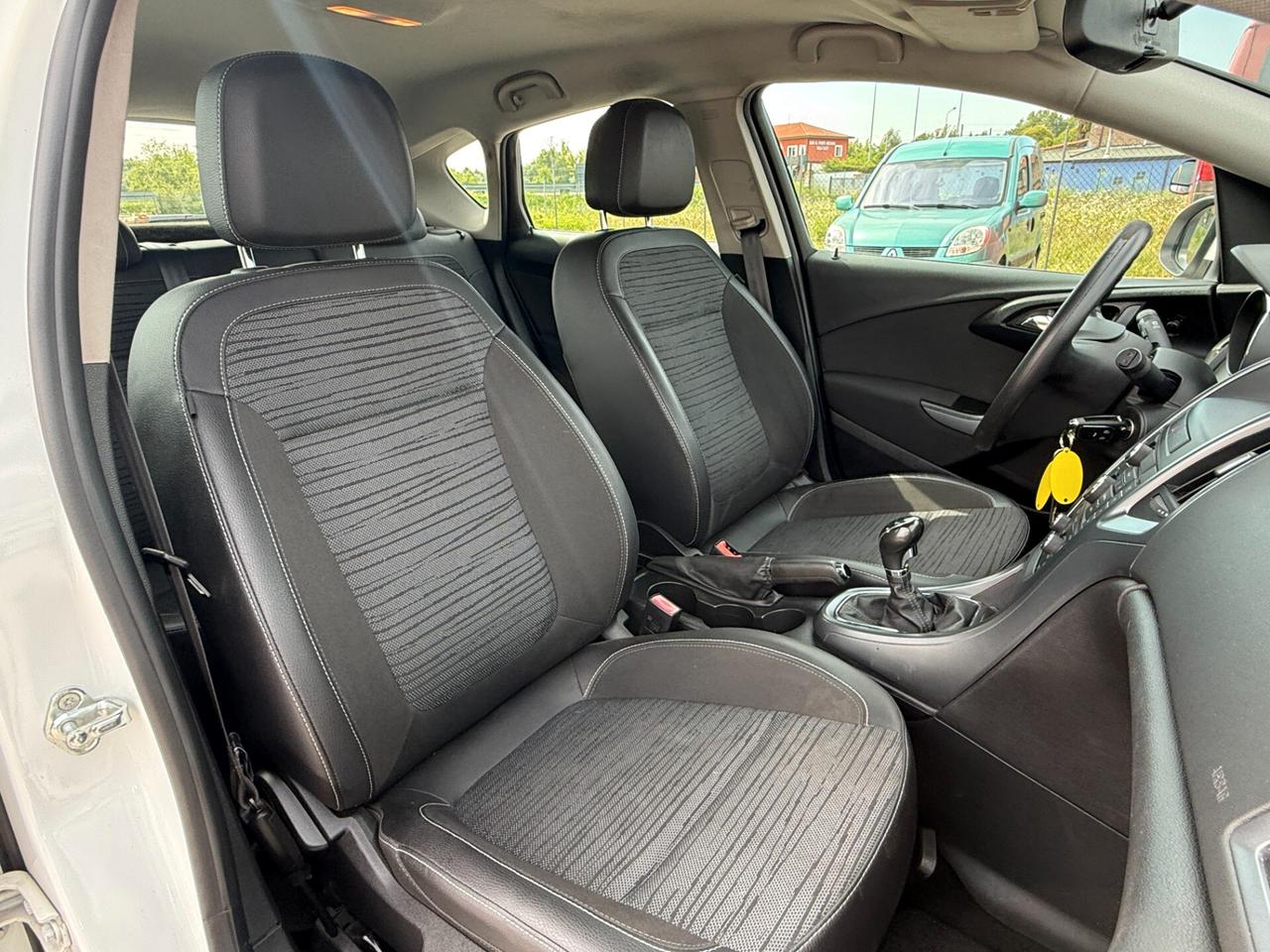 Opel Astra 1.4 100CV 4 porte Elective
