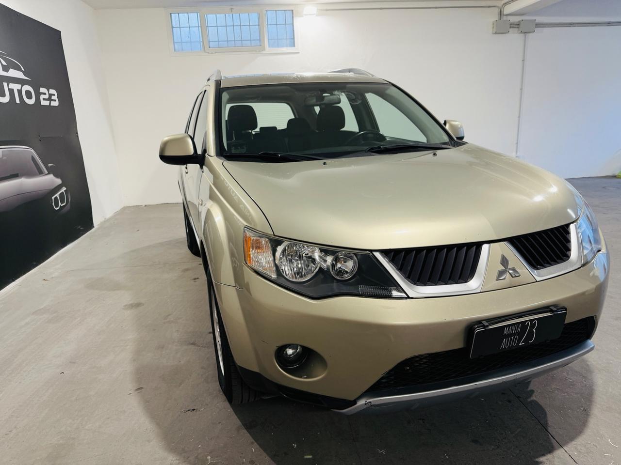 Mitsubishi Outlander 2.0 DI-D Intense DPF