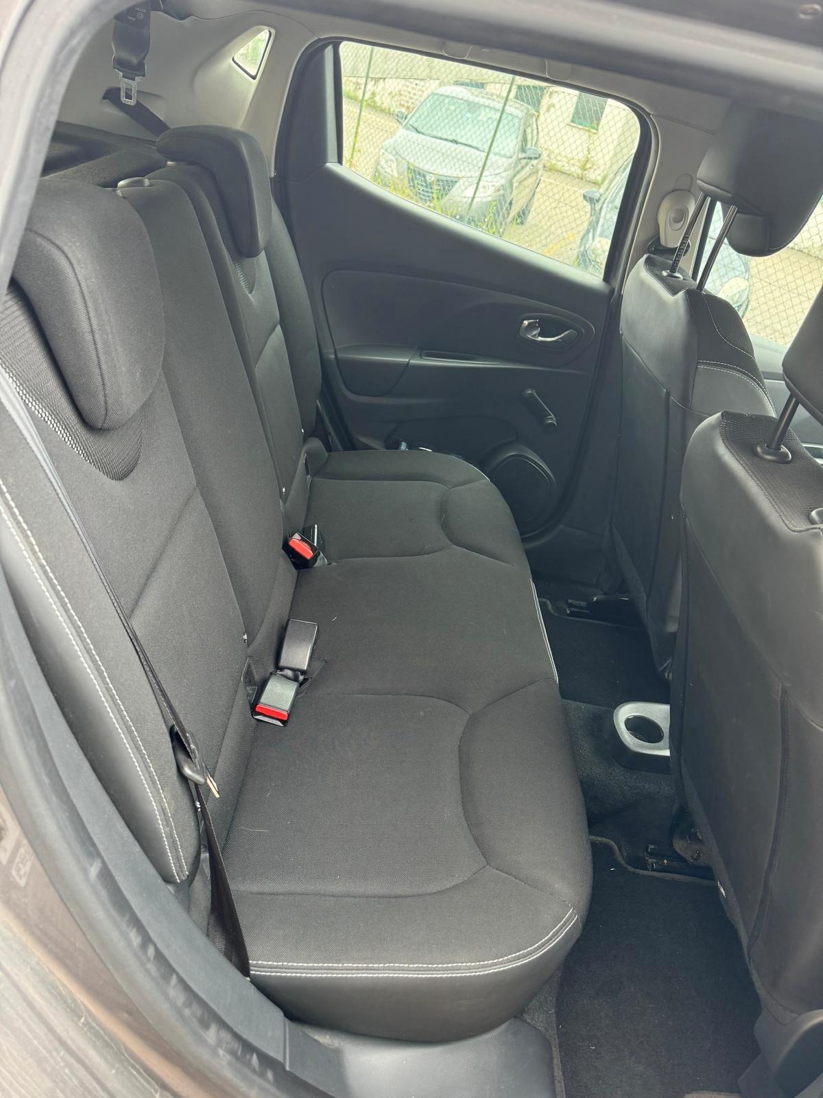 Renault Clio 1.2 75CV 5 porte Live Interni Perfetti – Auto Incidentata