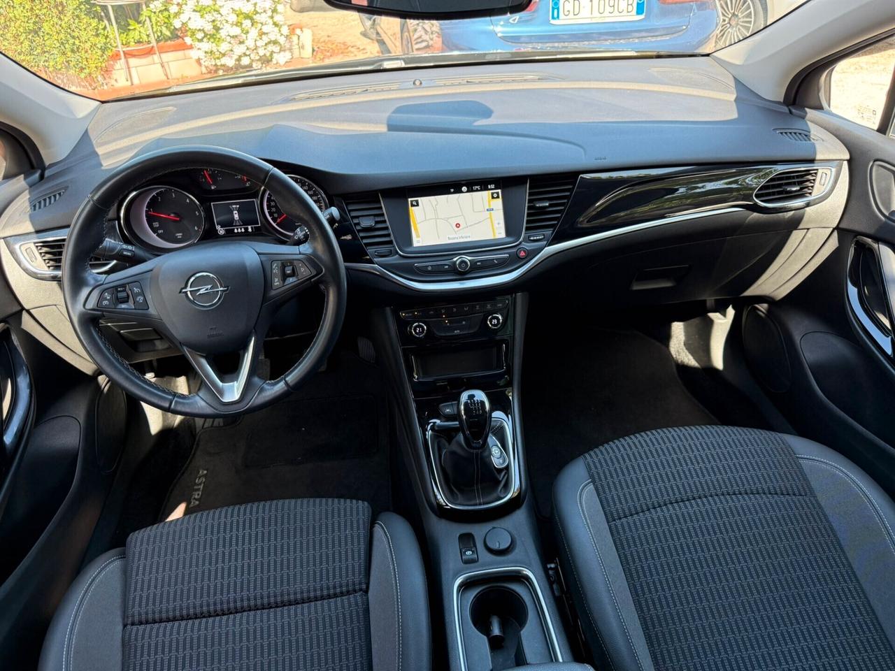 Opel Astra 1.5 CDTI 5p. Business Elegance