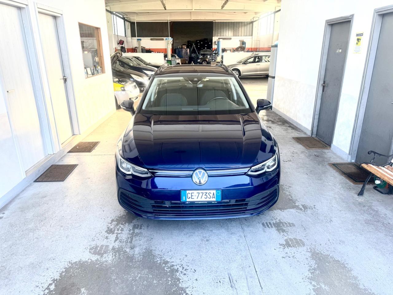 Volkswagen Golf Variant 1.0 eTSI EVO DSG Life