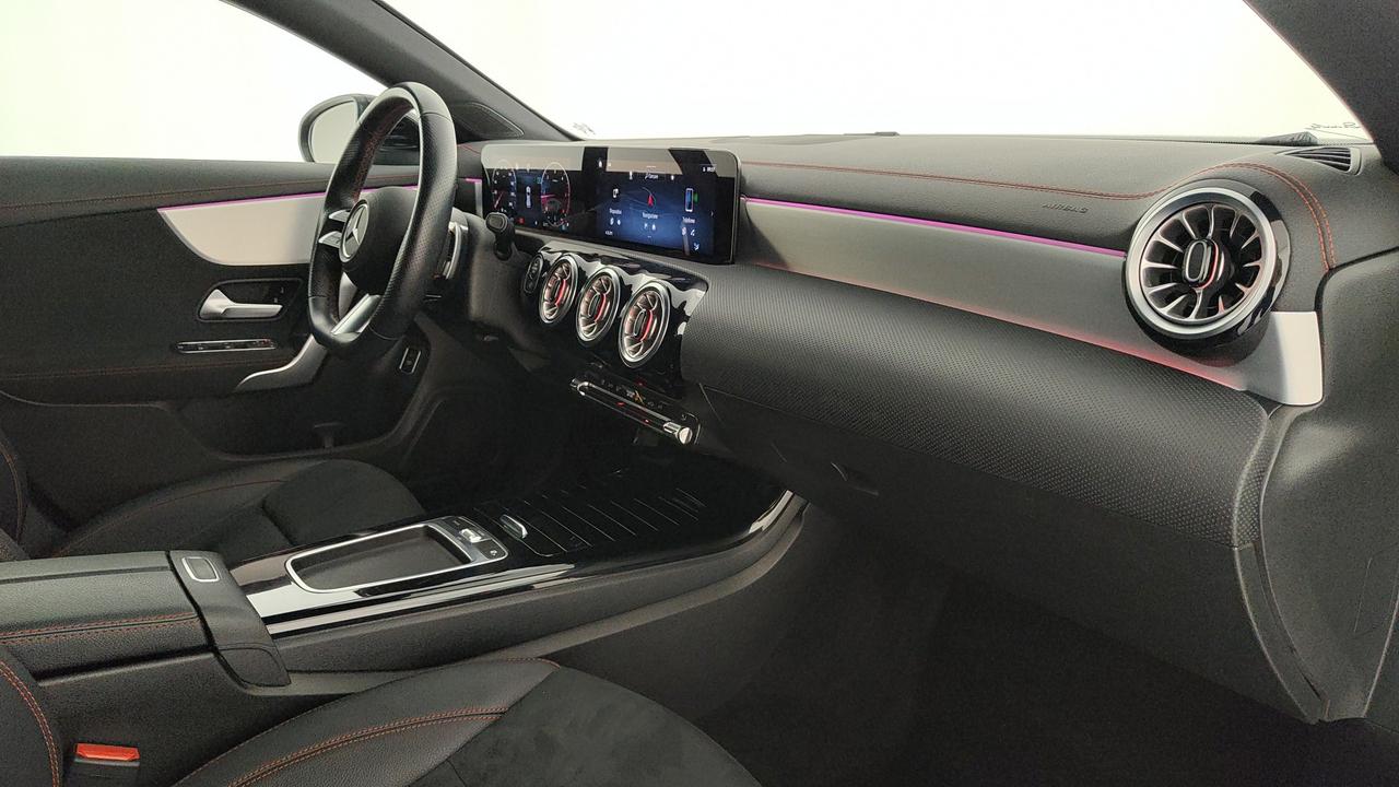 Mercedes-Benz CLA Shooting Brake 200 d AMG Line Advanced Plus auto