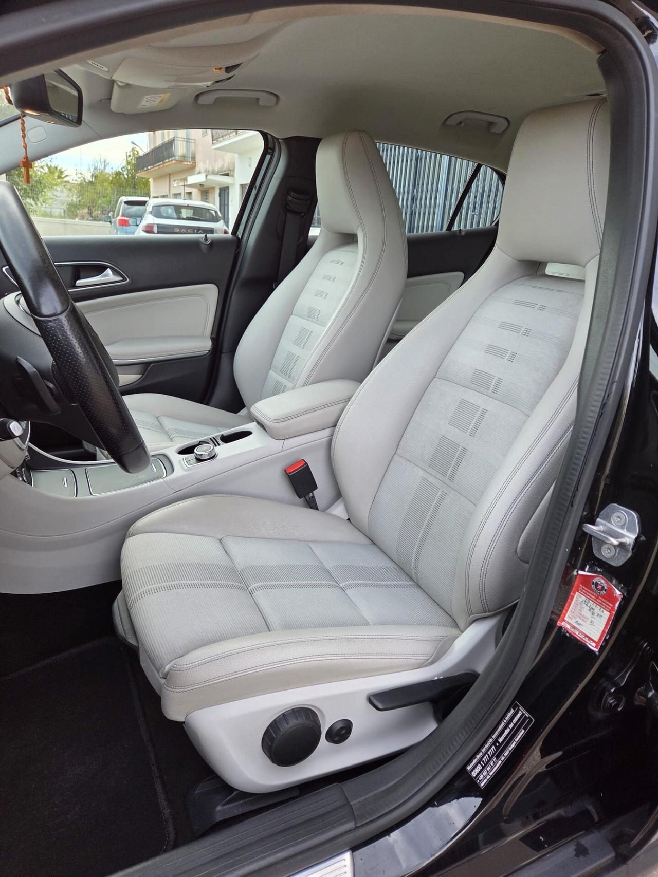 Mercedes-benz GLA 220 d Automatic 4Matic Premium