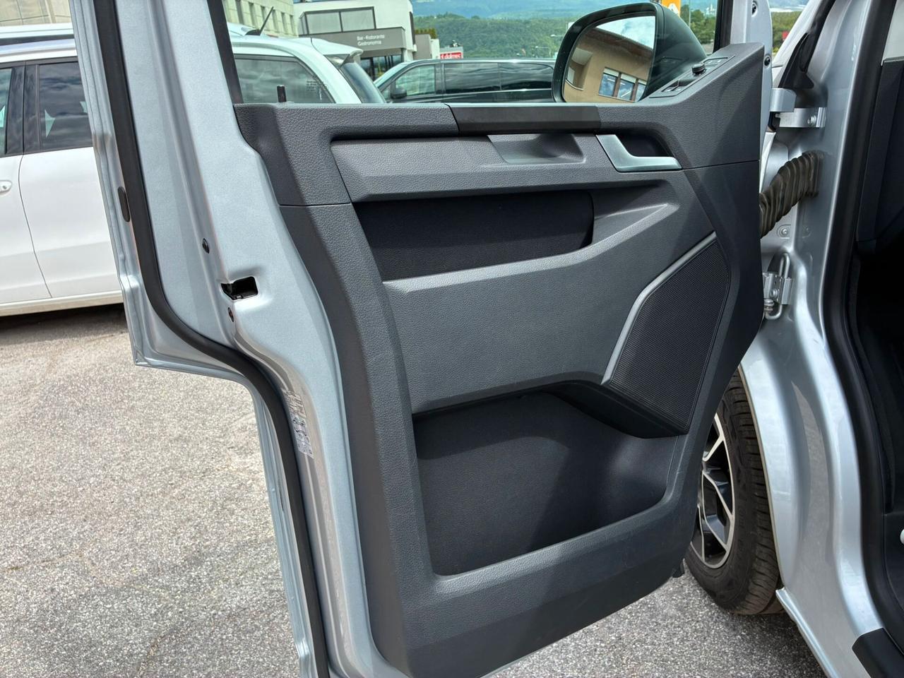 VOLKSWAGEN T6 2.0TDI 110kW DSG 7POSTI TREND KM88000