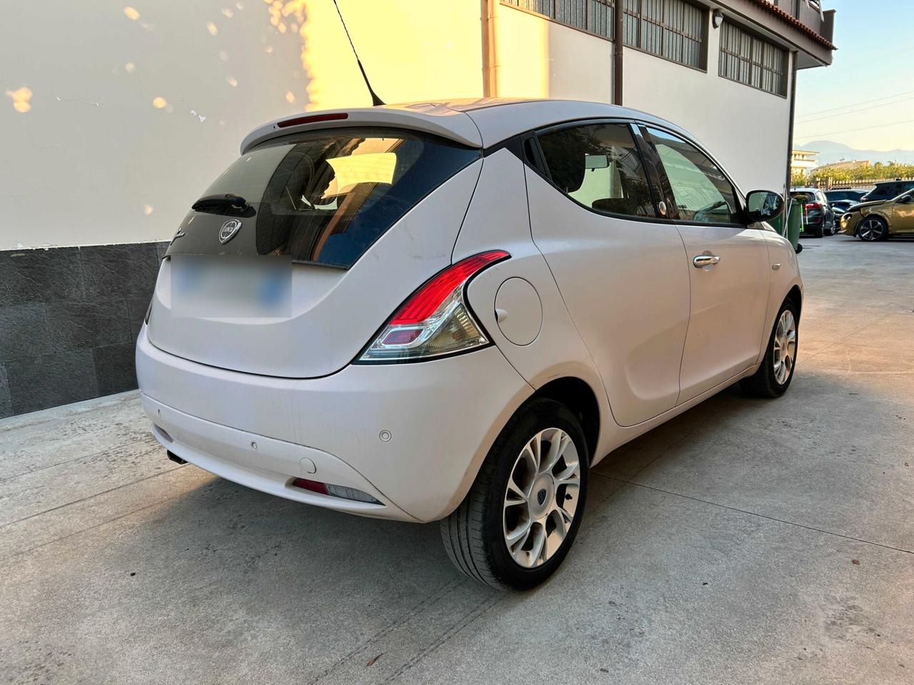 Lancia Ypsilon 1.2 Benz/GPL - 2016