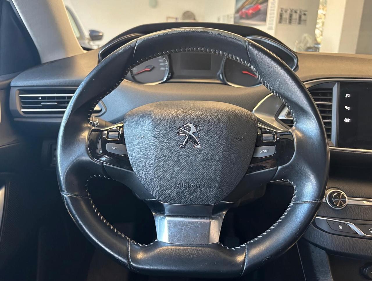 Peugeot 308 BlueHDi 120 cv anno 2018 AUTOCARRO